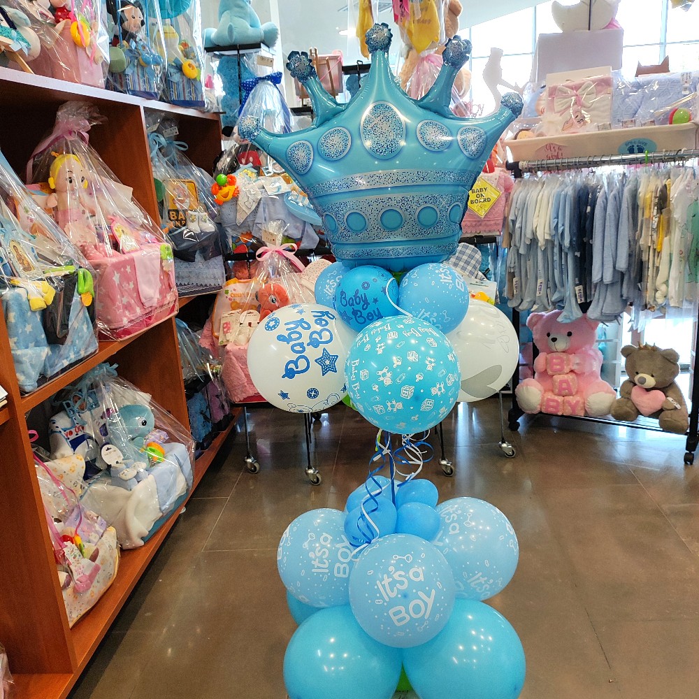 COMPOSITION OF BALLOONS WITH BLUE CROWNS